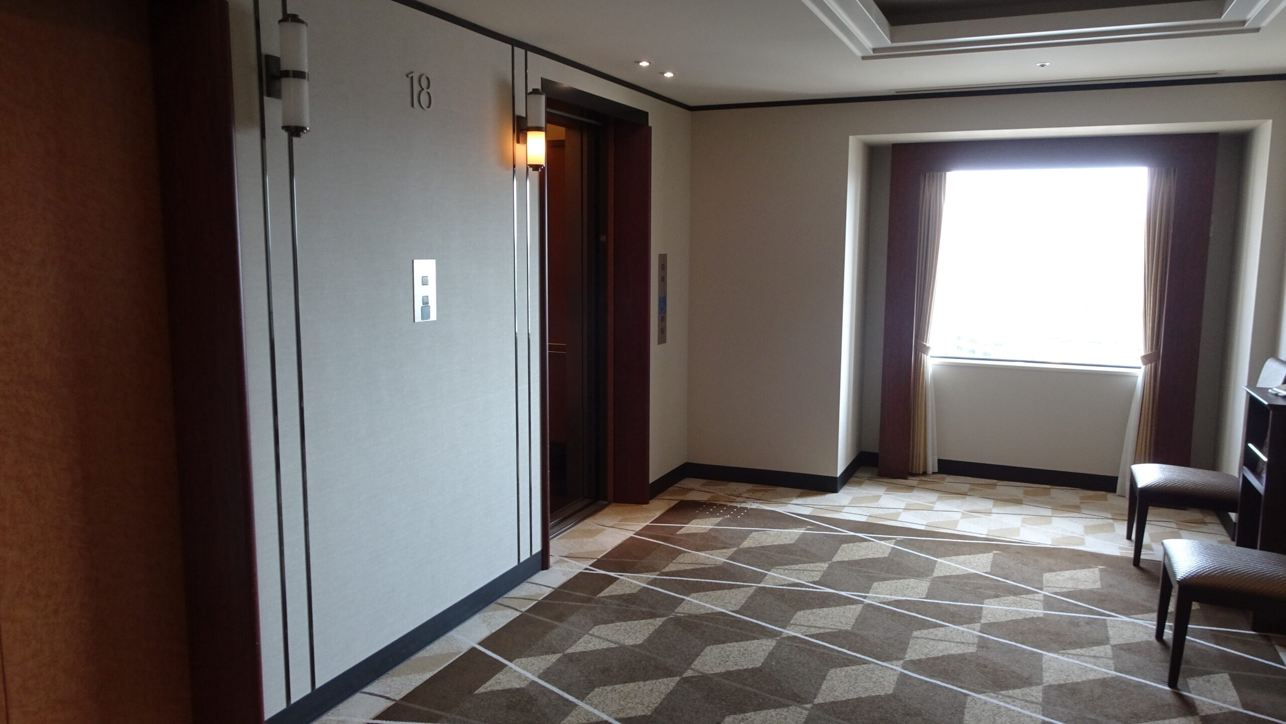 ホテル阪神大阪のエレベーターホール