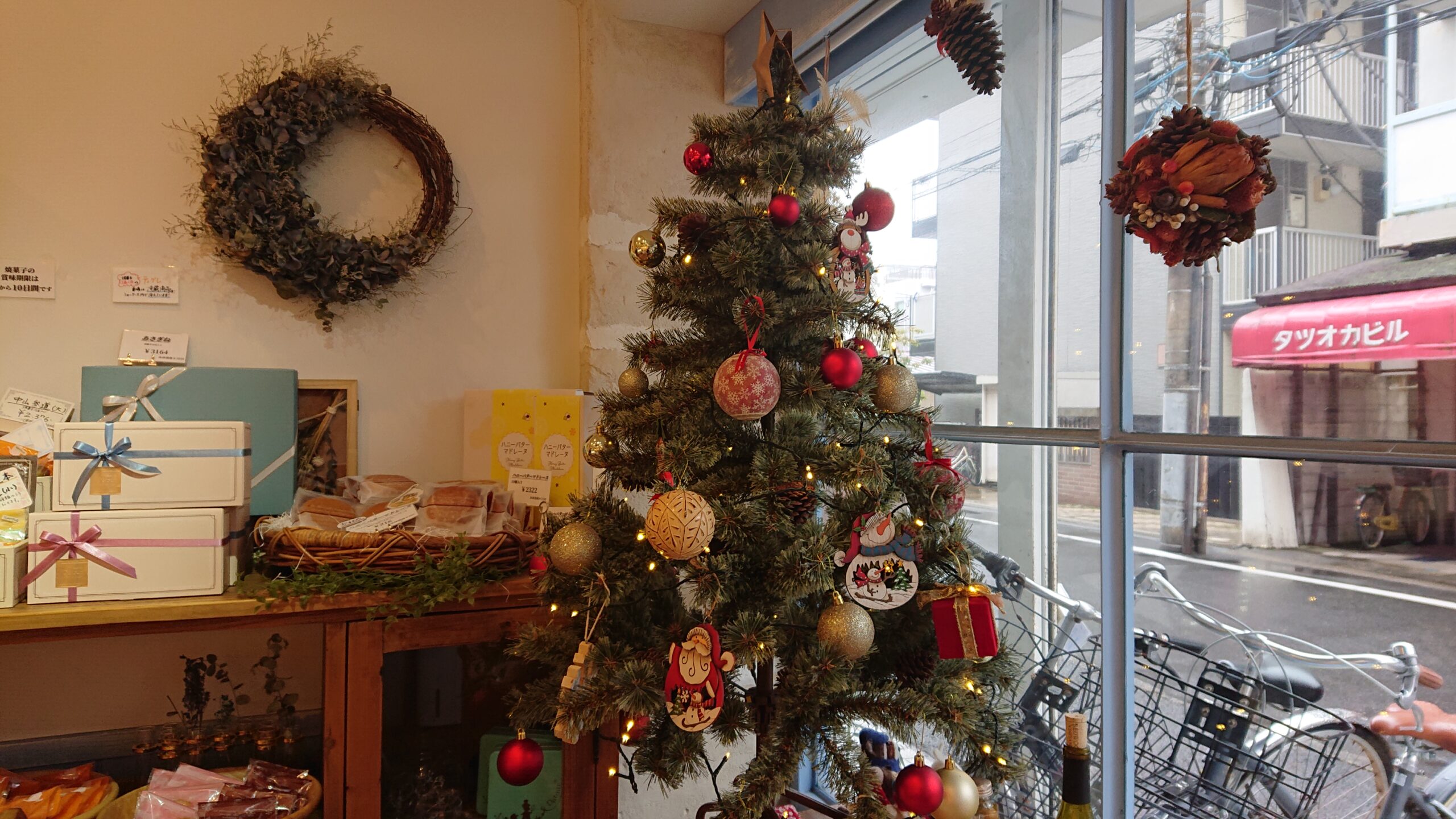 パティスリーデトゥールのクリスマスツリー