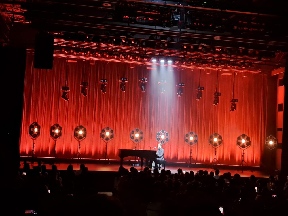 センチュリオンリビングイベントのジョンレジェンドのライブ