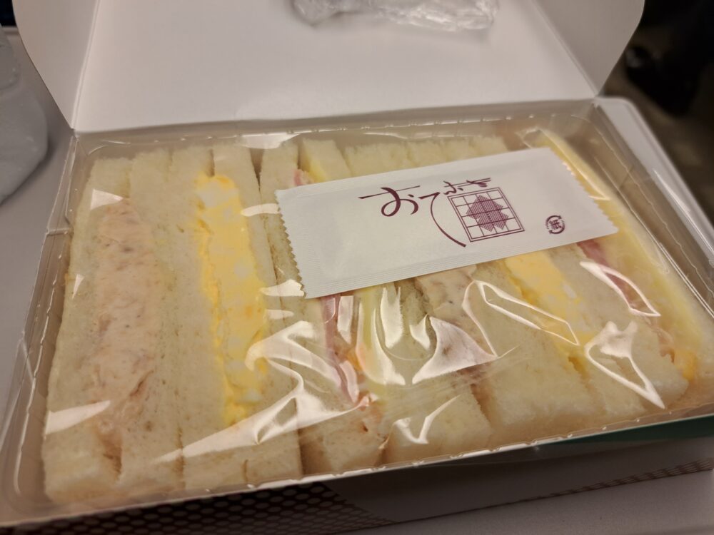 日本食堂のミックスサンド