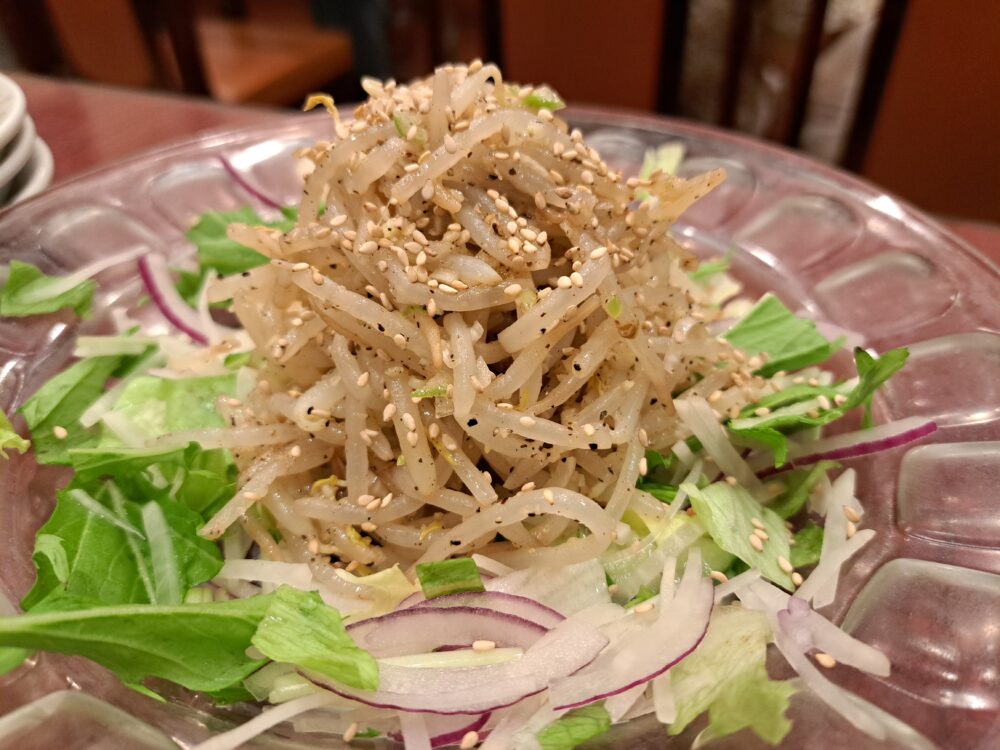 町屋の中華一番のもやしの黒胡椒和え