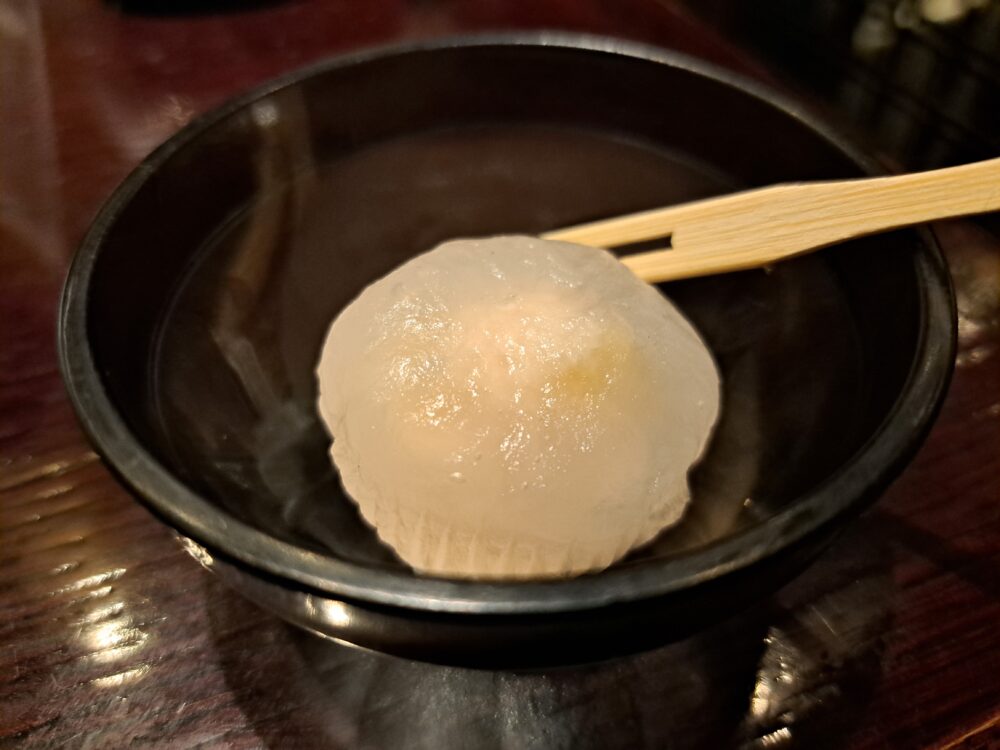 跳魚品川店の桜餅