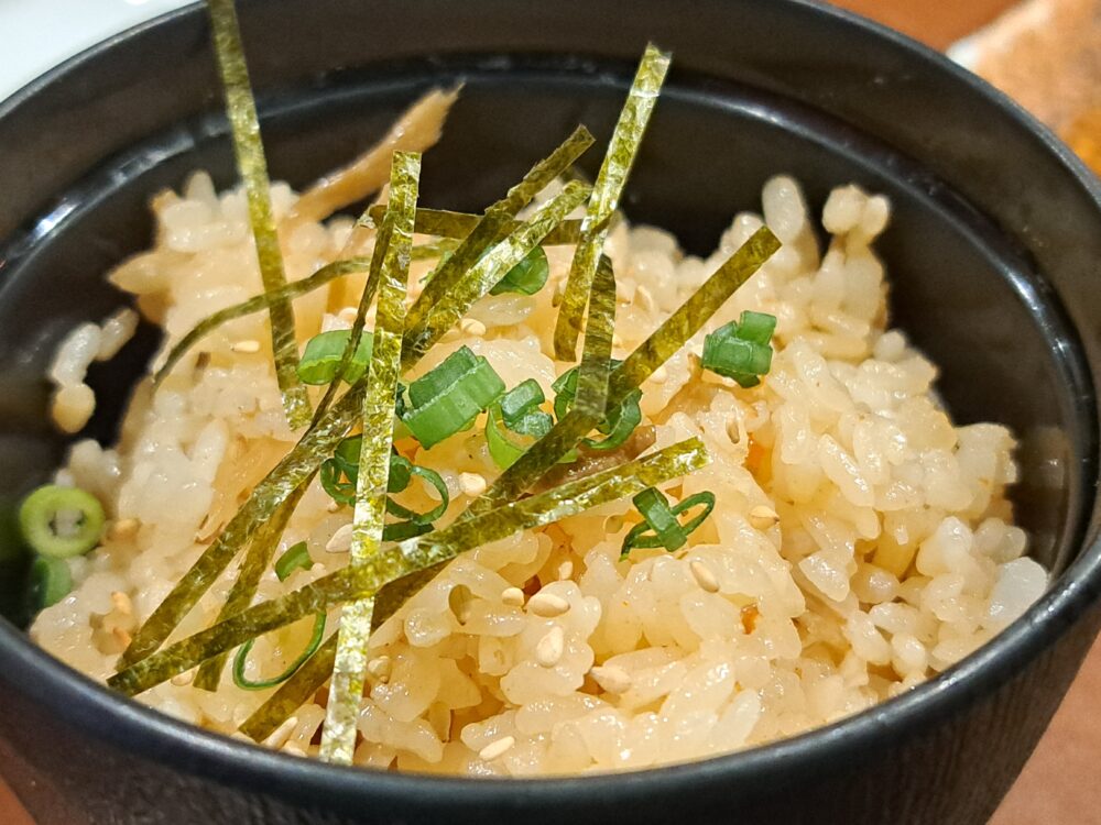 鳥の助の鶏ごぼう飯