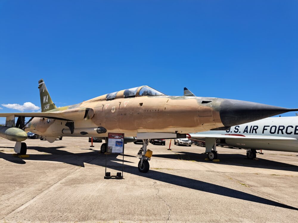 真珠湾航空博物館の展示機材