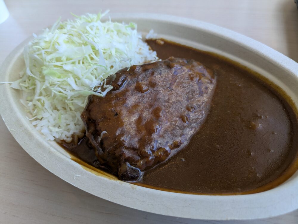 日本科学未来館のレストランのハンバーグカレー