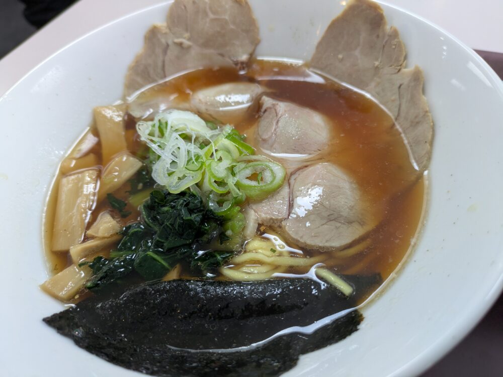 フライングフォックスの醤油ラーメン