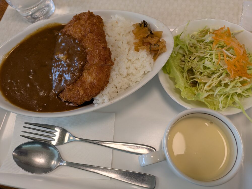 館山中村屋のカツカレー