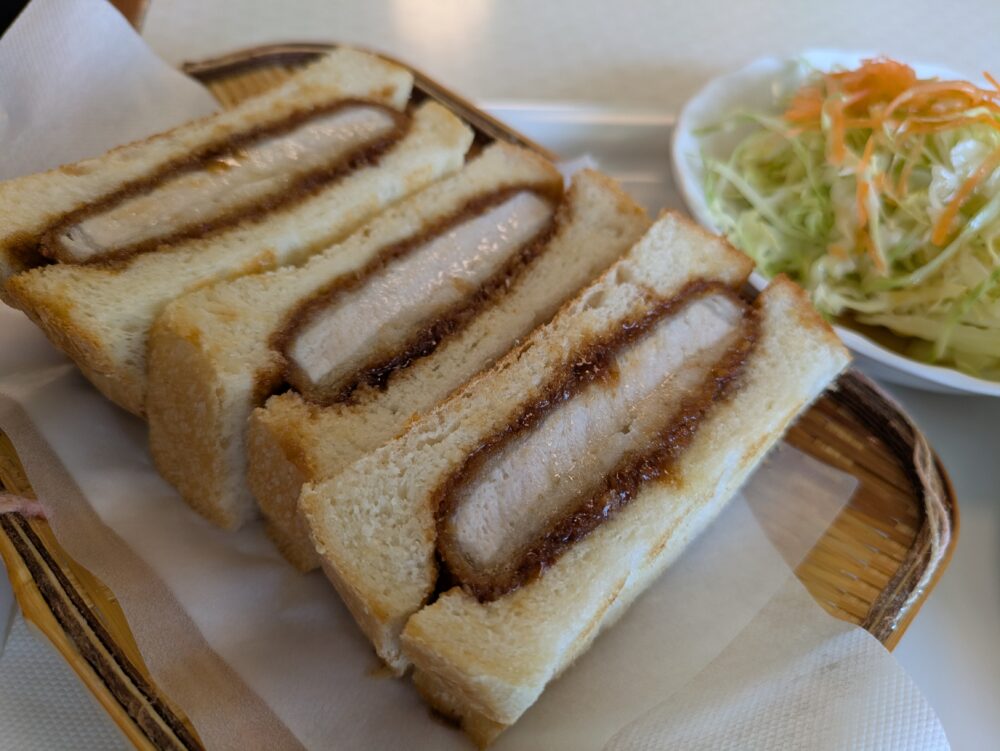 館山中村屋のカツサンド