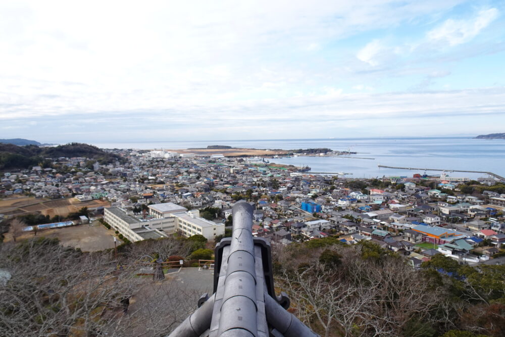 館山城の西の眺め