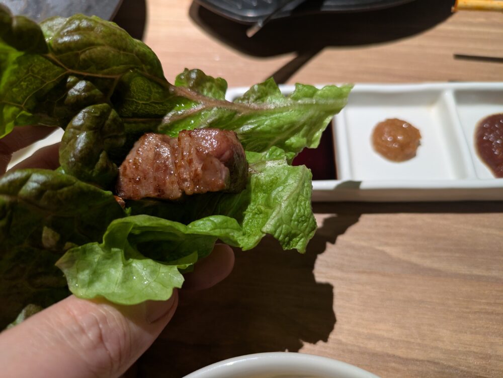 焼肉グレート神田店のサンチュ