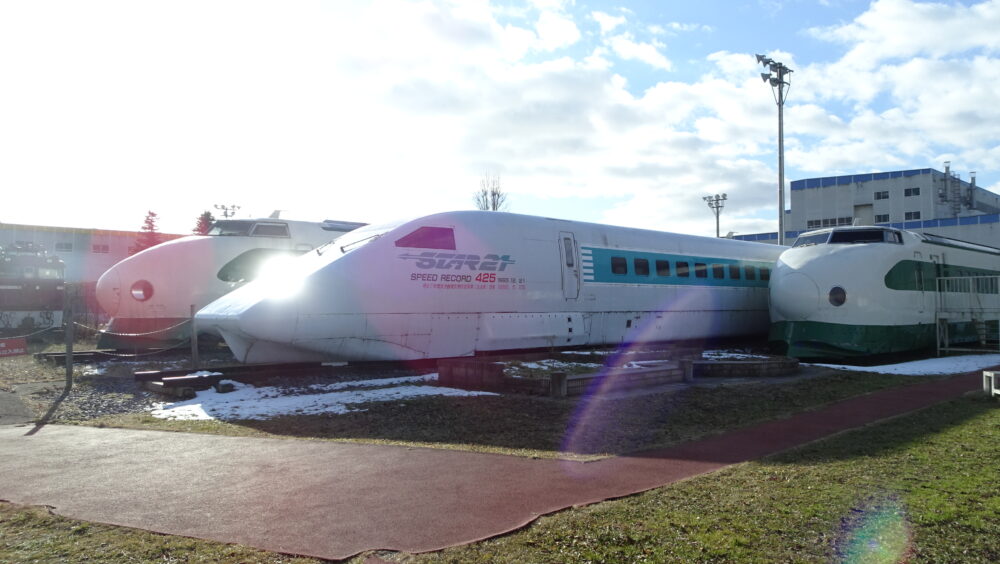 JR東日本新幹線総合車両センターの屋外展示