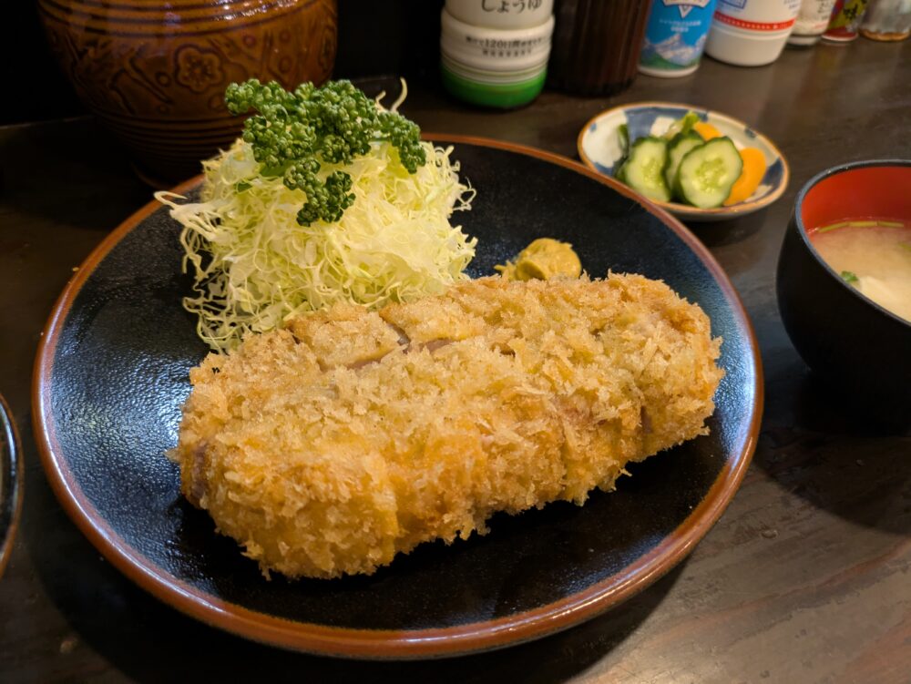 とんかつ力亭の大ロースかつ定食