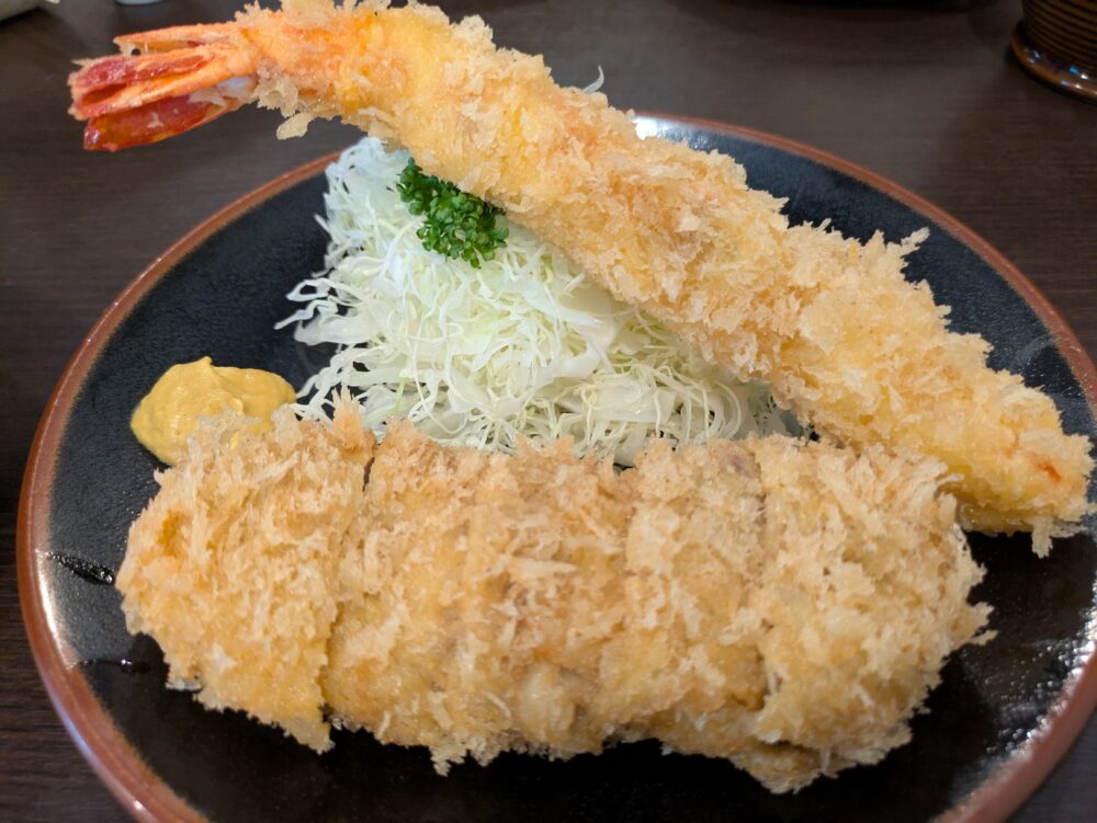 とんかつ力亭のヒレカツ海老フライ定食