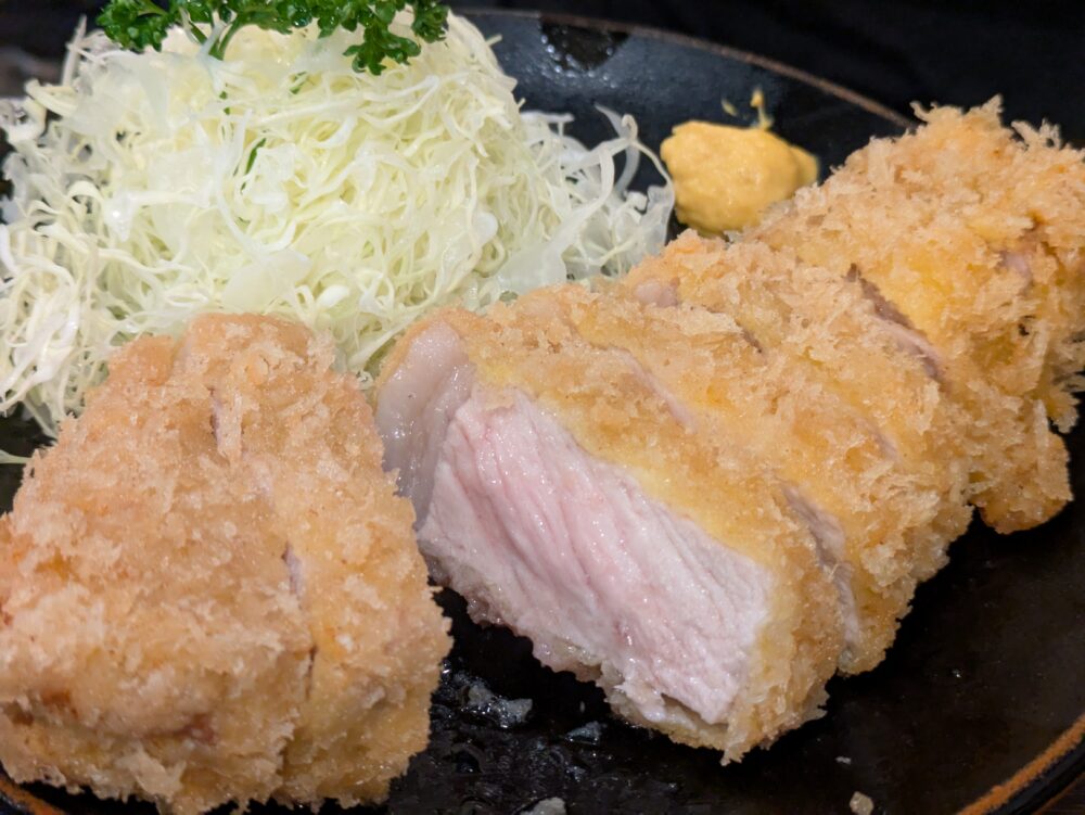 とんかつ力亭のロースカツ