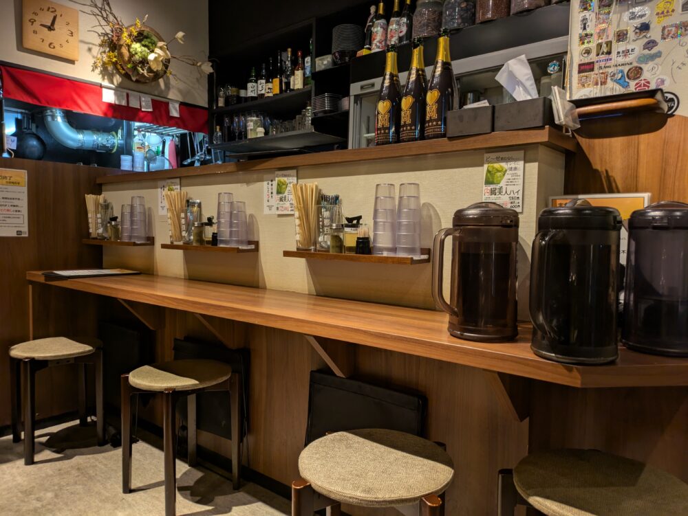 麻婆豆腐TOKYO神田本店のカウンター席