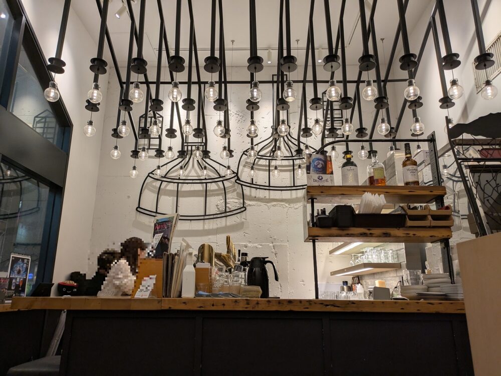 暁タップス銀座の店内