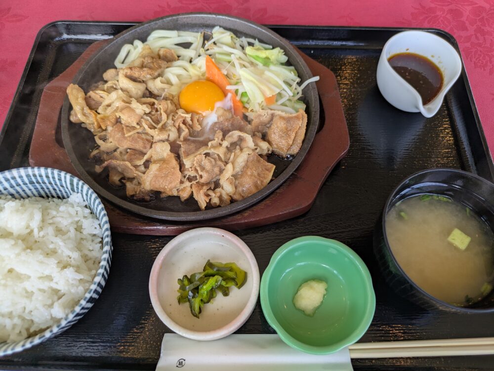 川越グリーンクロスのスタミナ鉄板焼き