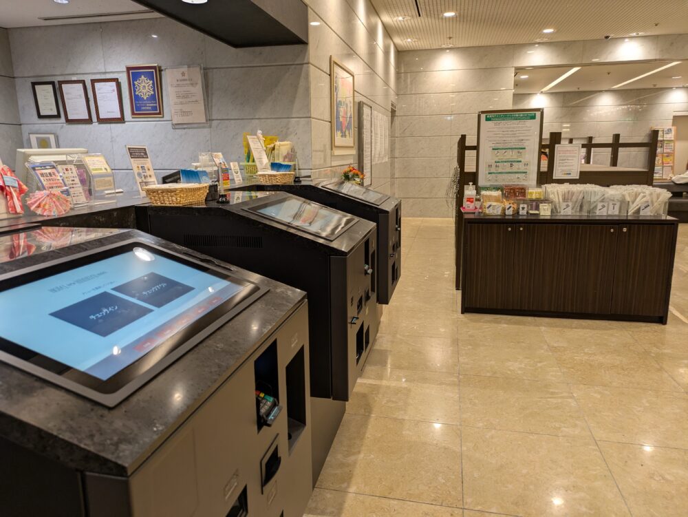 新阪急ホテルアネックスのフロント