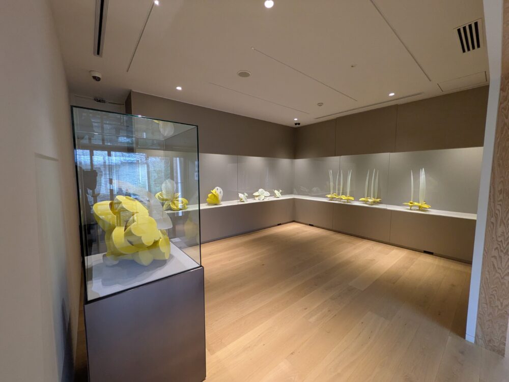 ZENBI鍵善良房の2階の展示