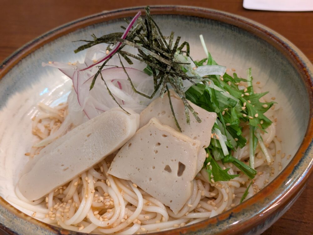 和食処五島の冷やし梅肉五島うどん