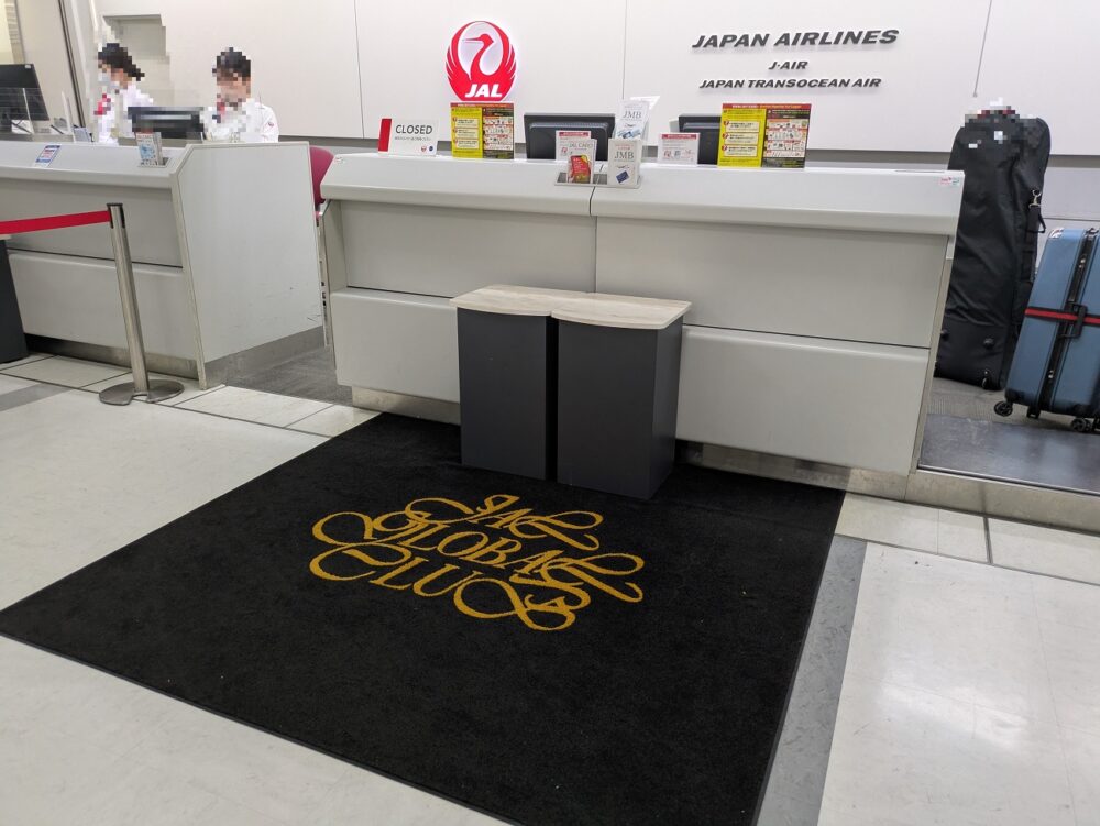 成田空港国内線カウンター