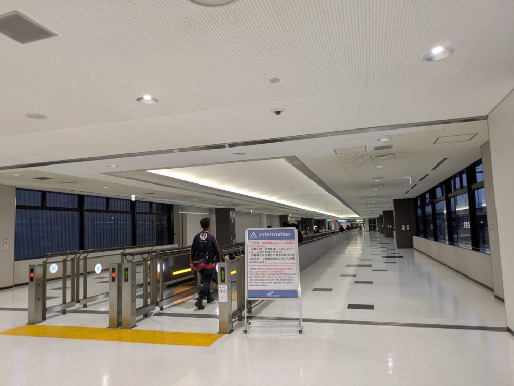 成田空港国内線のルート