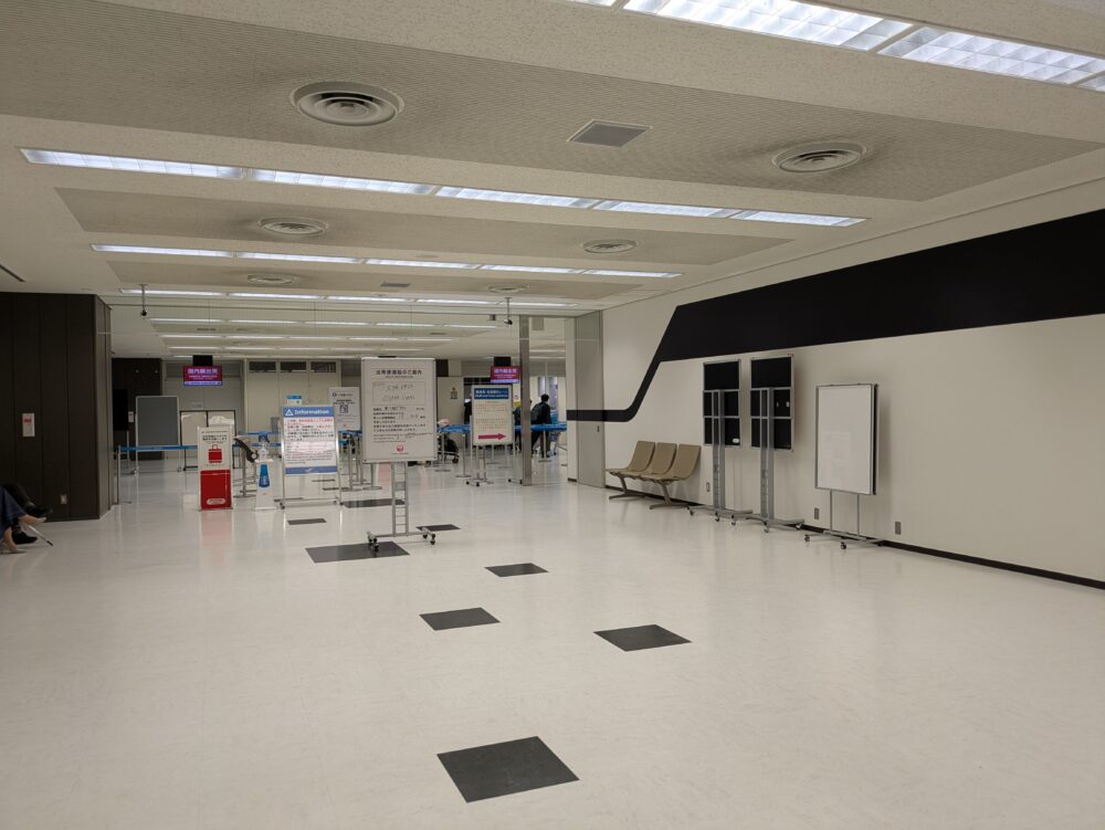成田空港国内線の手荷物検査