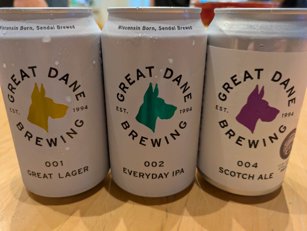グレートデーンブリューイングの缶ビール