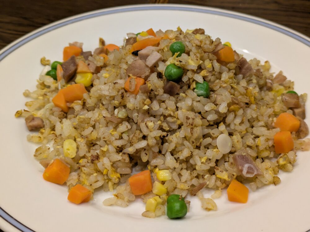 中華食堂ばくの五目炒飯