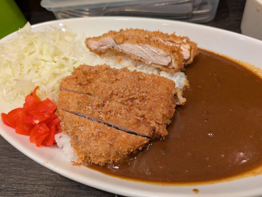 キッチンセブンのチキンカツカレー