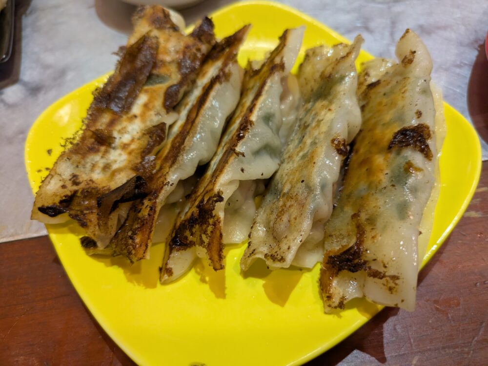 PAIRON餃子工房のニラ玉餃子