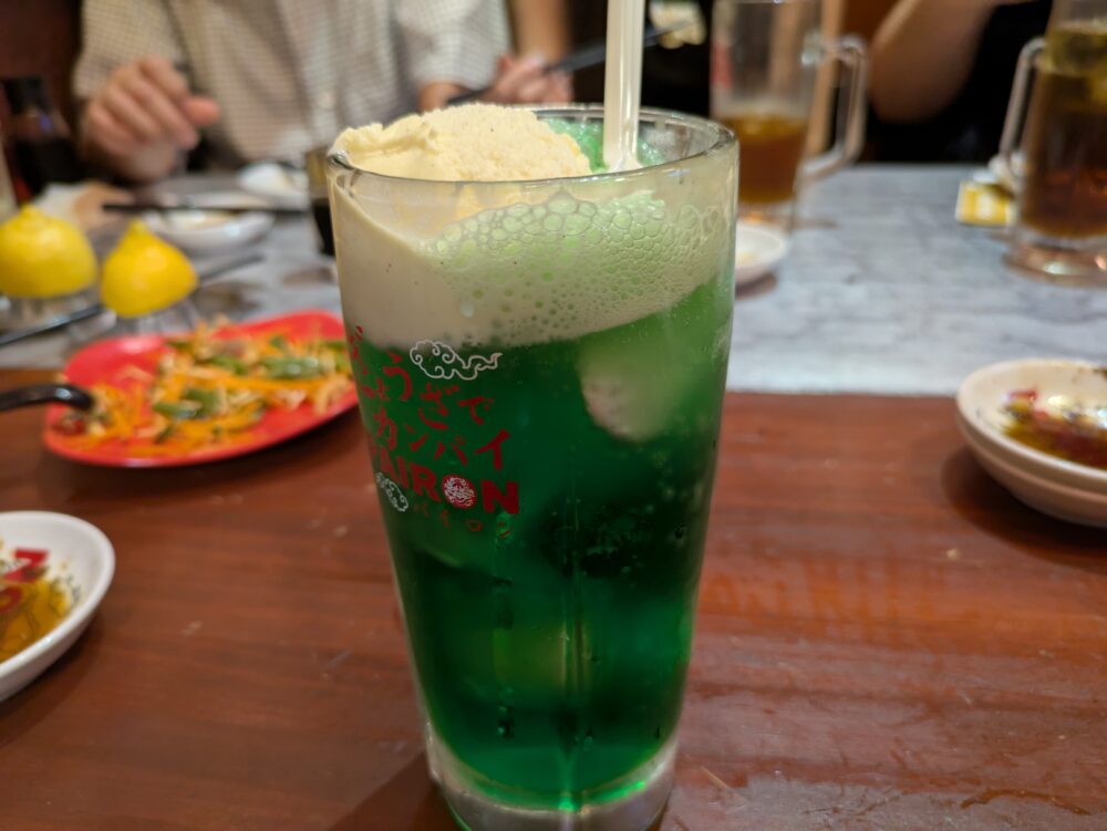 PAIRON餃子工房のクリームソーダ