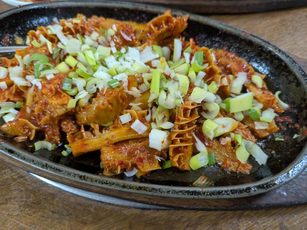 冨ノ家のハチノス辛口焼き