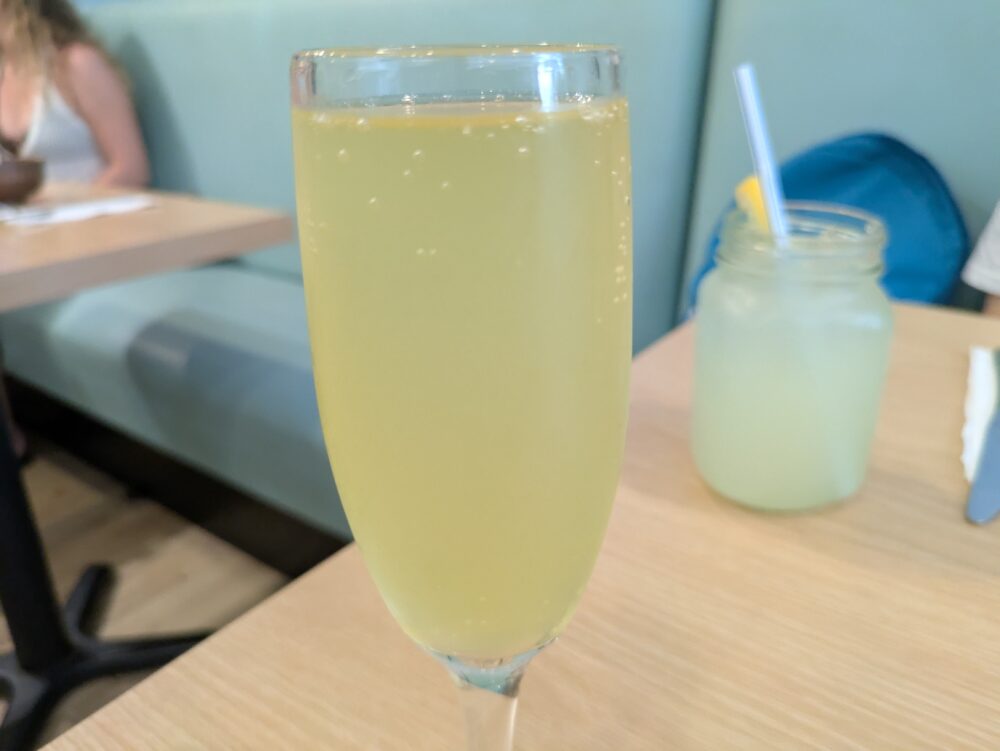 アロハキッチンのミモザ