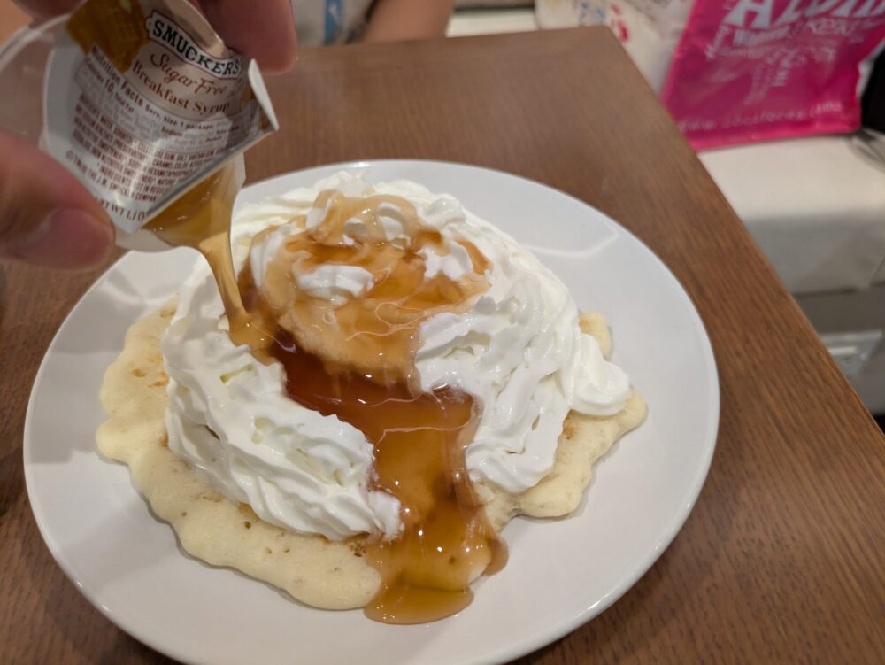 ホノルル空港サクララウンジハレのパンケーキ