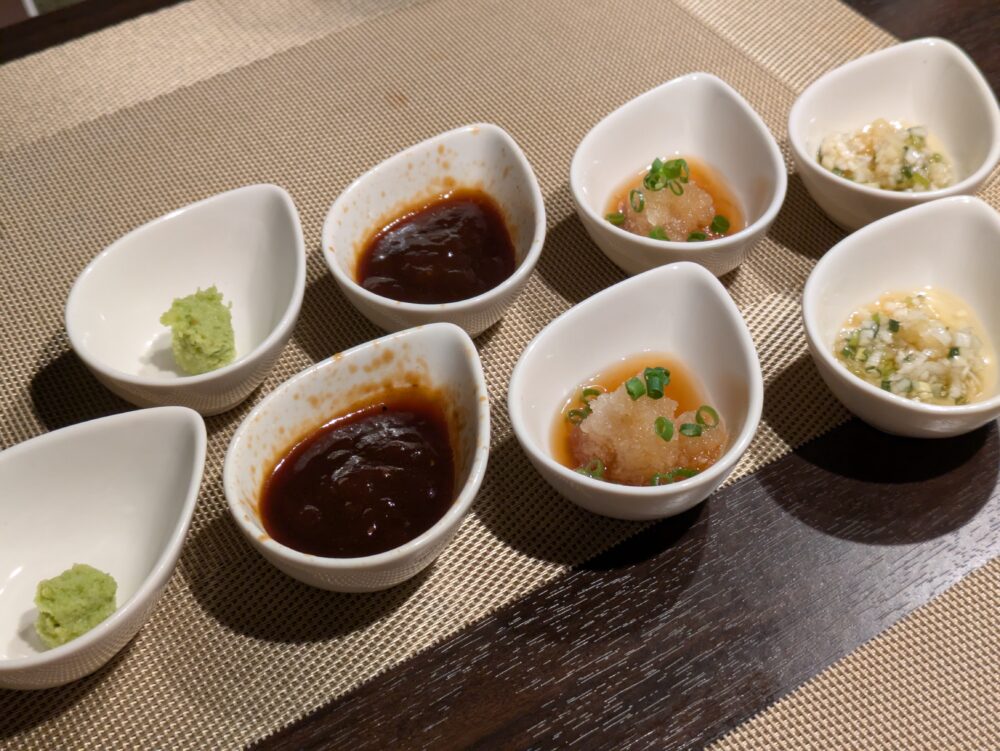 肉の弥生のソース