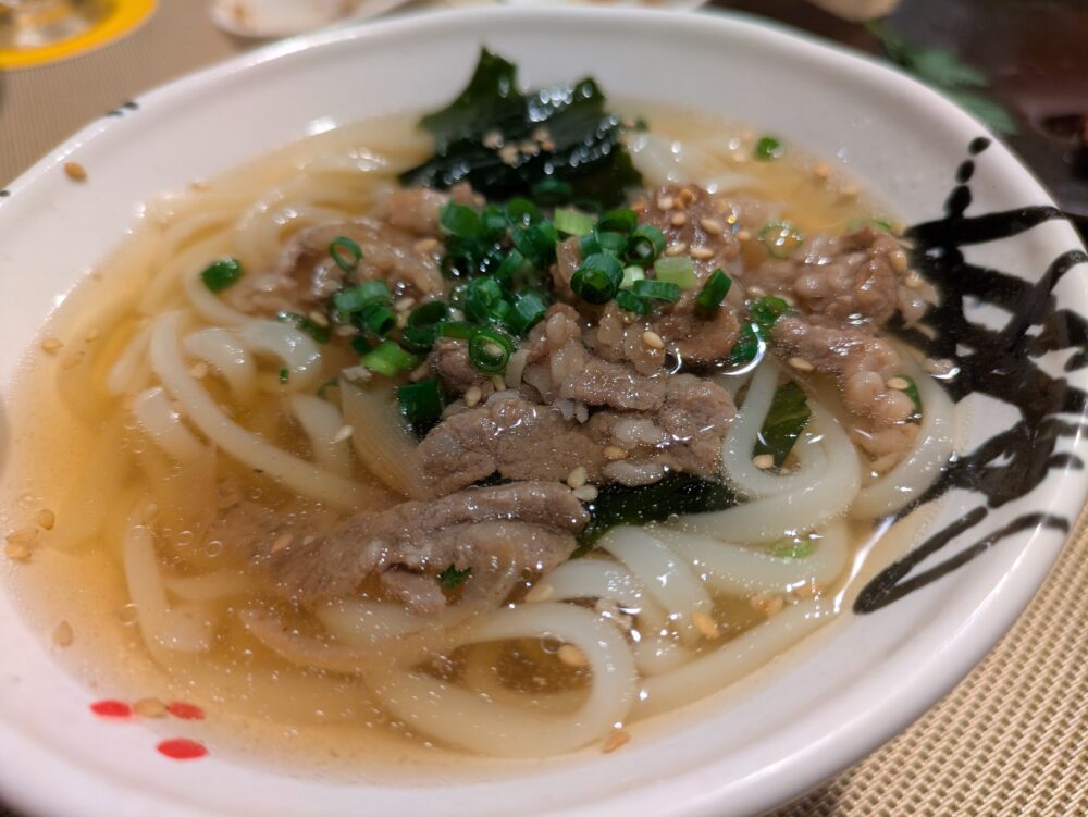 肉の弥生の和牛肉うどん