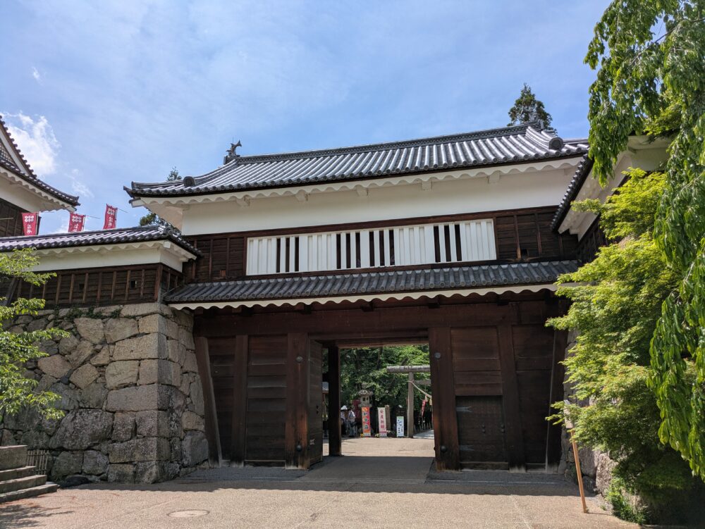 上田城の門