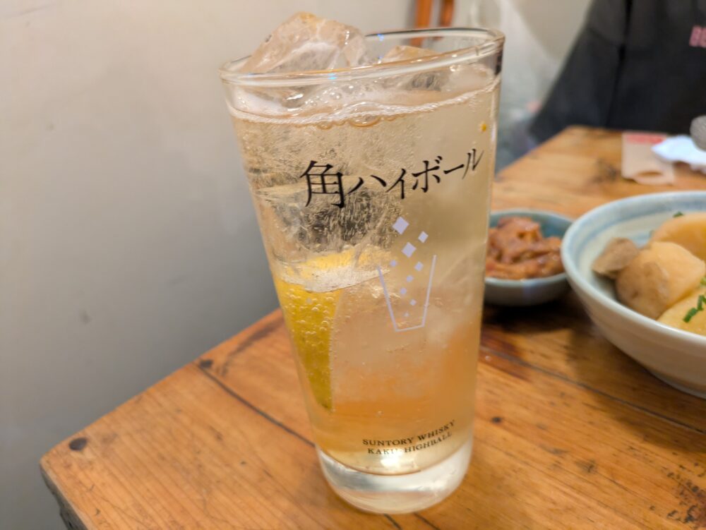 サカバ食堂大漁一家の角ハイボール