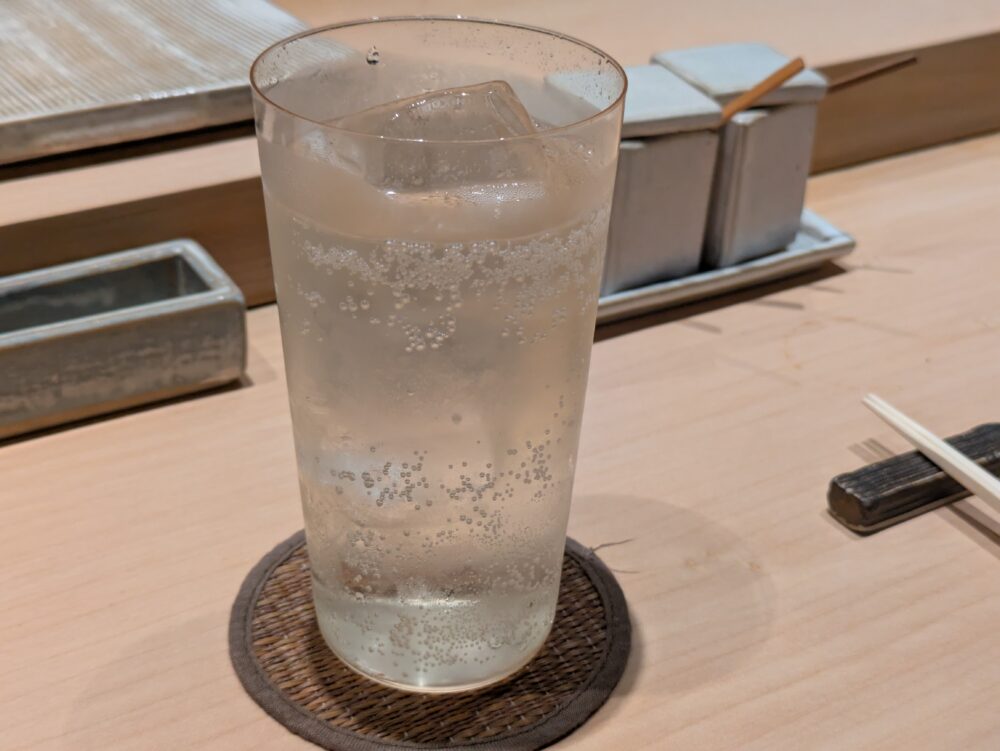 KIWAMIDININGの鳥しきと鳥さきの夢の競演のハイボール