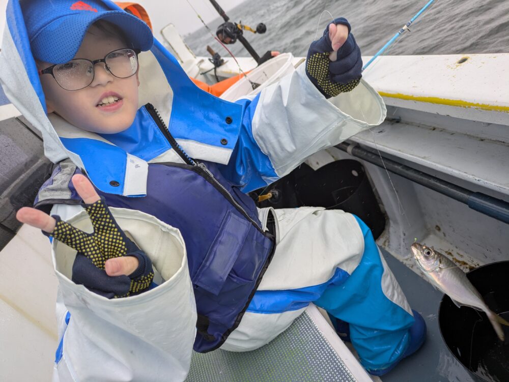 忠彦丸のアジ釣り