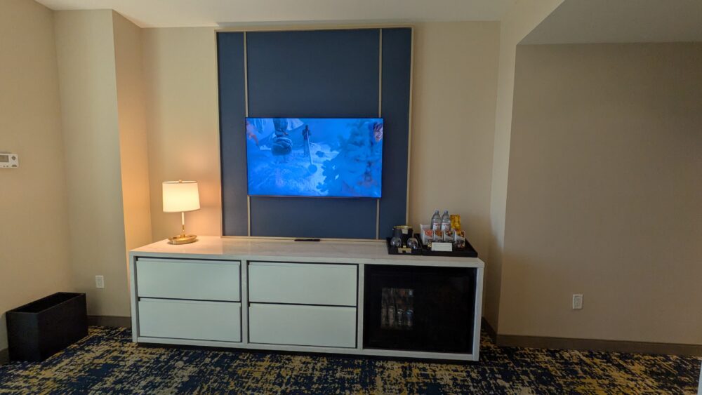 ラスベガスヒルトンアットザワールドのデラックスキングのテレビ