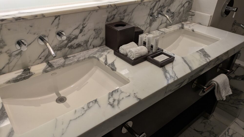 レッドロックリゾートの部屋の洗面台