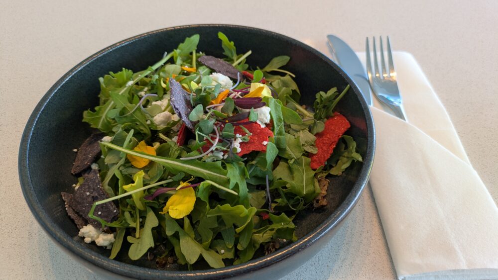 ヴァージン・アトランティック航空のクラブハウスのサラダ