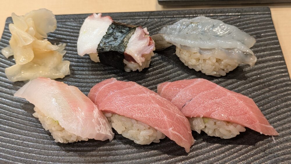 鮨海老澤のお好み握りトロ