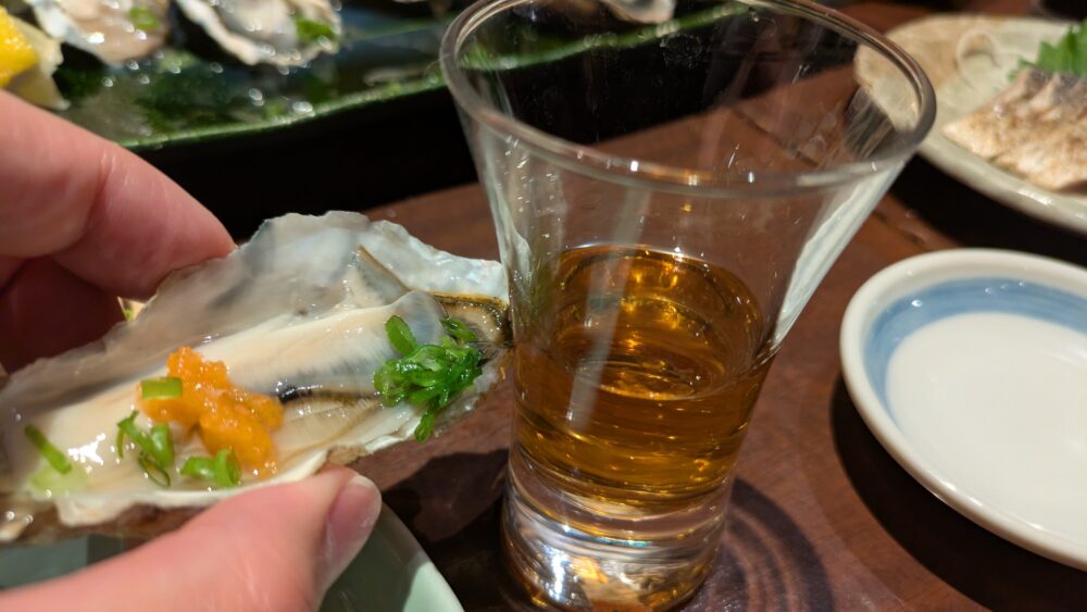 庄や上野駅前店の牡蠣とウィスキー