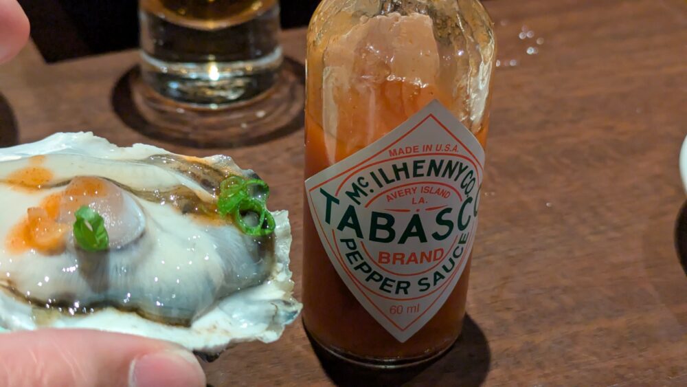 庄や上野駅前店の牡蠣とタバスコ