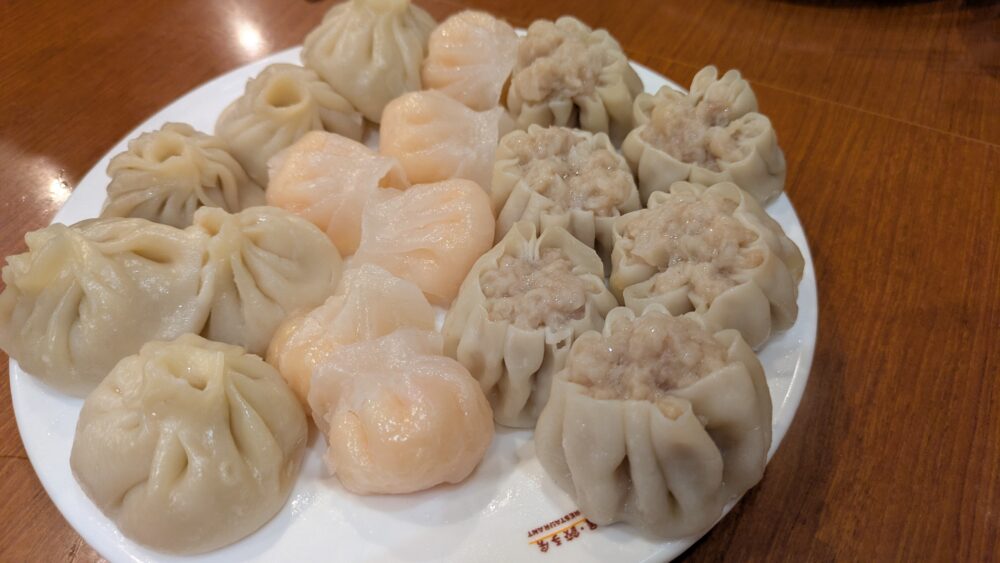 桂園銀座店の焼売と小籠包