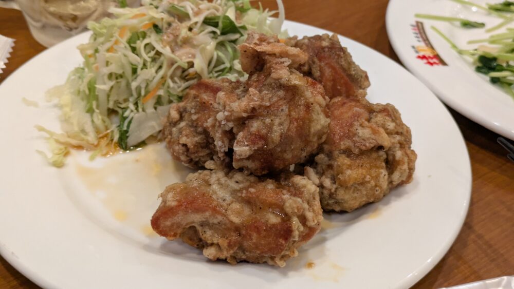 桂園銀座店の若鶏の唐揚げ