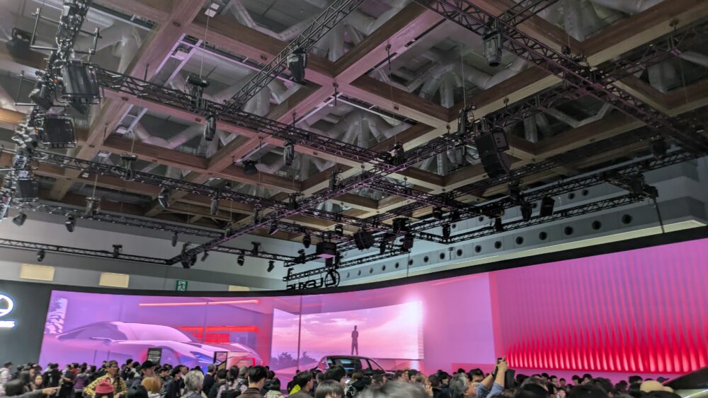 ジャパンモビリティショーのレクサスブース